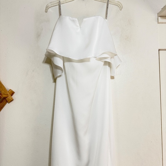 Lovers + Friends The Santa Barbara Off Shoulder Gown White Size 10 - Picture 4 of 12